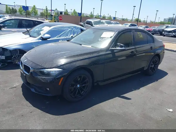 WBA8A9C31HK864434 2017 BMW 3ER - Image 2