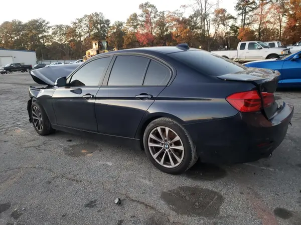 WBA8A9C32HAC99877 2017 BMW 3ER - Image 2