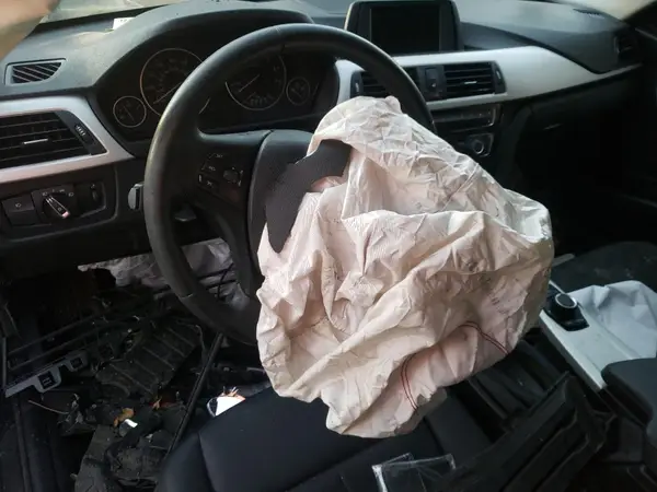 WBA8A9C32HAC99877 2017 BMW 3ER - Image 8