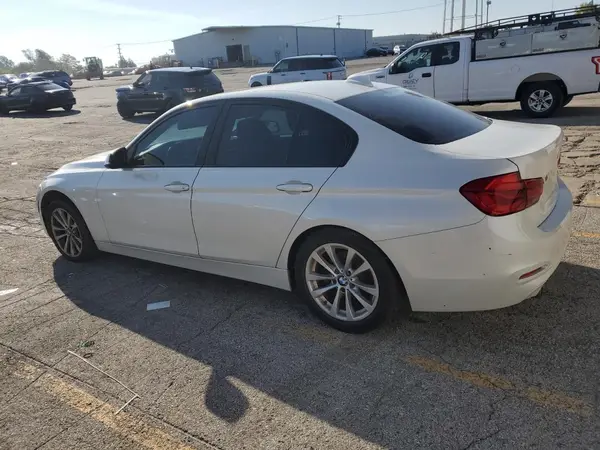 WBA8A9C32HK863986 2017 BMW 3ER - Image 2