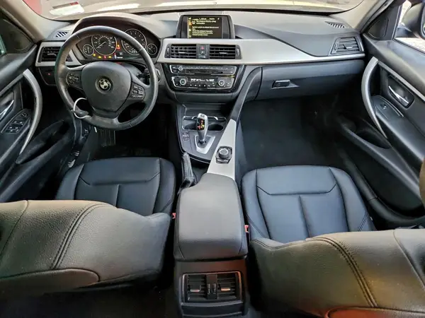 WBA8A9C32HK864328 2017 BMW 3ER - Image 8