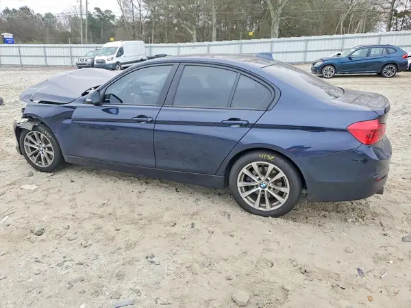 WBA8A9C32HK864491 2017 BMW 3ER - Image 2