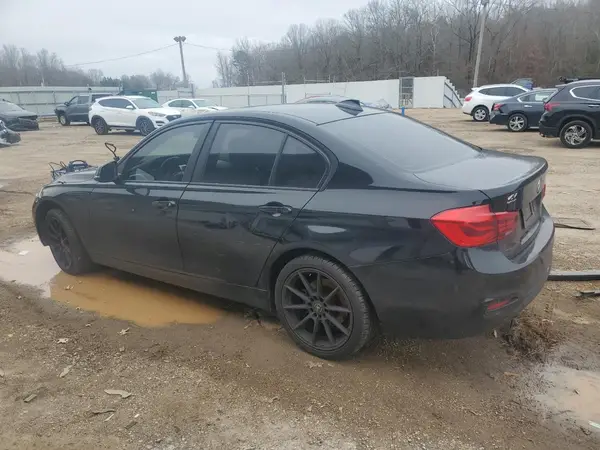 WBA8A9C34HK863942 2017 BMW 3ER - Image 2