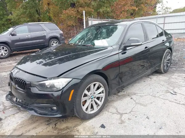 WBA8A9C34HK864394 2017 BMW 3ER - Image 2