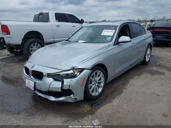 WBA8A9C35HAC99887 2017 BMW 3ER - Image 2