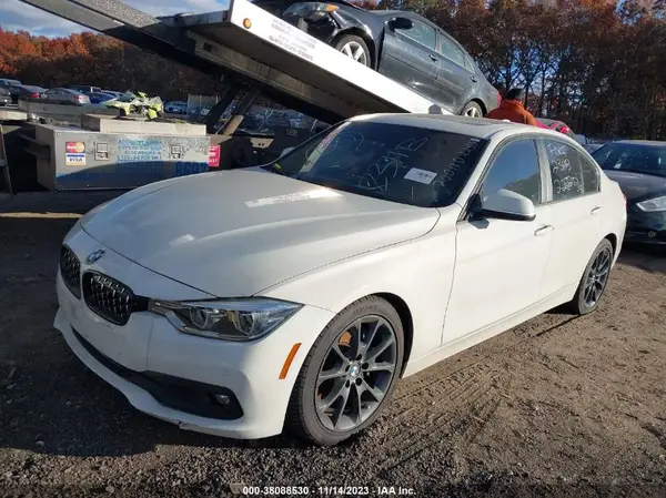 WBA8A9C35HK622648 2017 BMW 3ER - Image 2
