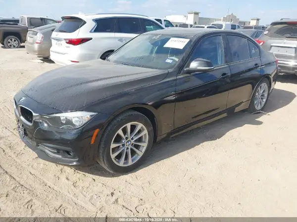 WBA8A9C35HK864405 2017 BMW 3ER - Image 2