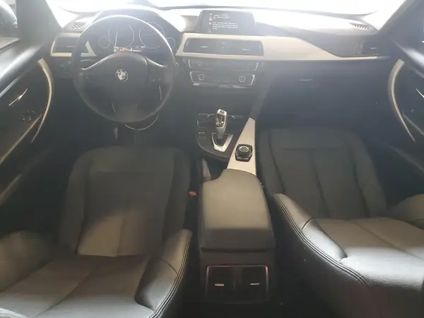 WBA8A9C37HK863949 2017 BMW 3ER - Image 8