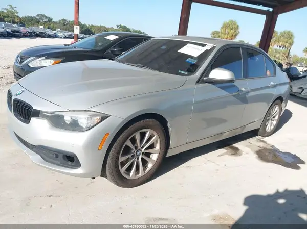 WBA8A9C38HK864155 2017 BMW 3ER - Image 2