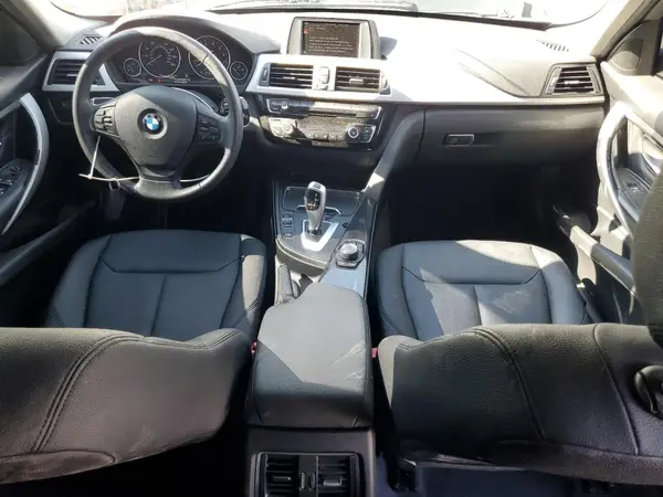 WBA8A9C38HK864589 2017 BMW 3ER - Image 8