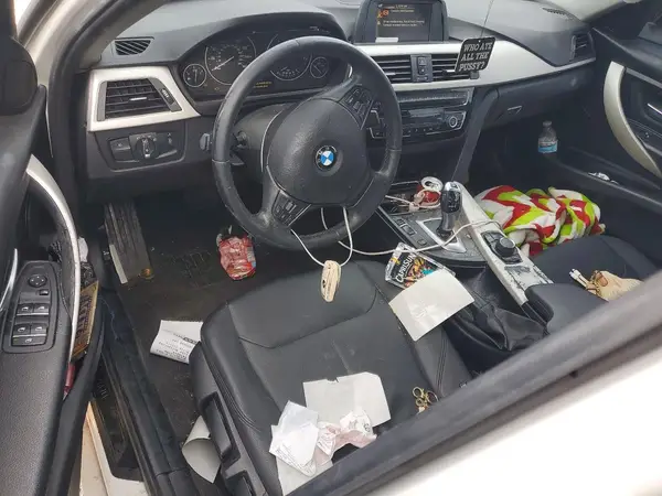 WBA8A9C39HK864536 2017 BMW 3ER - Image 8