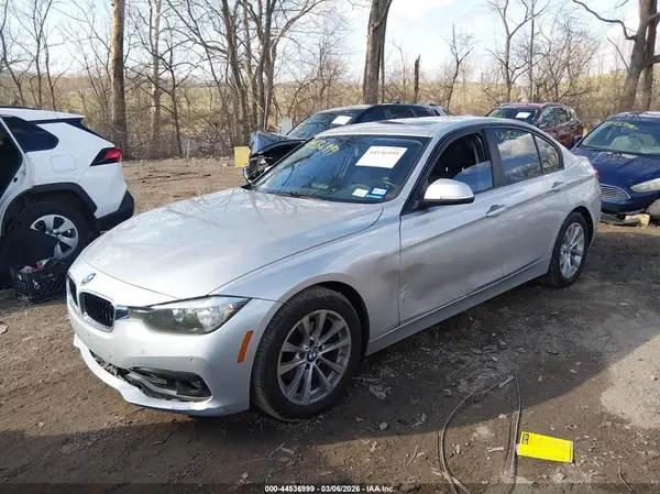 WBA8A9C39HK864858 2017 BMW 3ER - Image 2