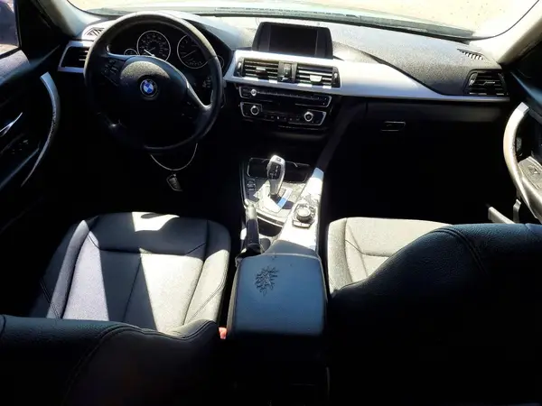 WBA8A9C50JAC99934 2018 BMW 3ER - Image 8