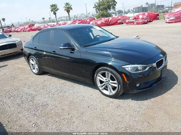 WBA8A9C50JAH12161 2018 BMW 3ER - Image 1