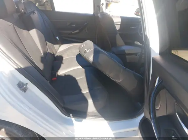 WBA8A9C50JAH12290 2018 BMW 3ER - Image 8