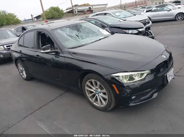 WBA8A9C50JAH12595 2018 BMW 3ER - Image 1