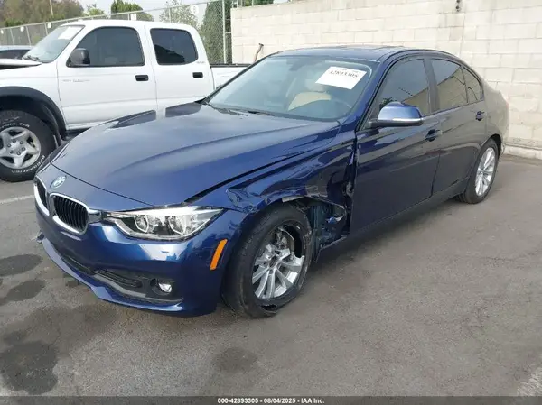 WBA8A9C50JAH14069 2018 BMW 3ER - Image 2