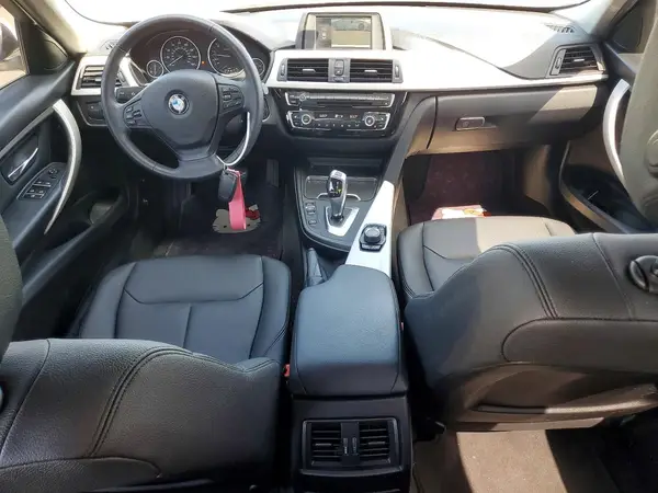 WBA8A9C50JAH14105 2018 BMW 3ER - Image 8