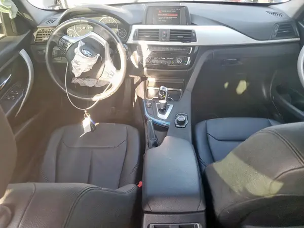 WBA8A9C50JK623343 2018 BMW 3ER - Image 8