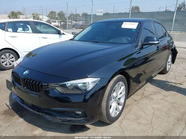 WBA8A9C51GK617365 2016 BMW 3ER - Image 2