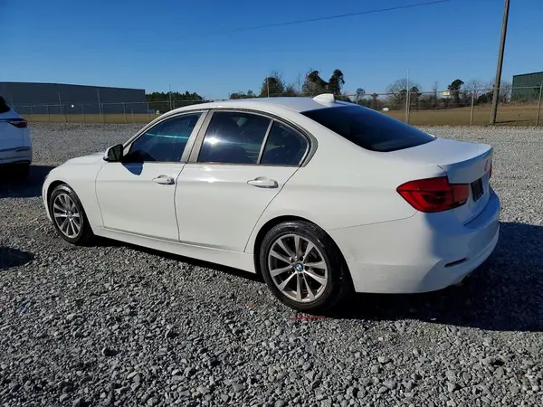 WBA8A9C51GK618743 2016 BMW 3ER - Image 2