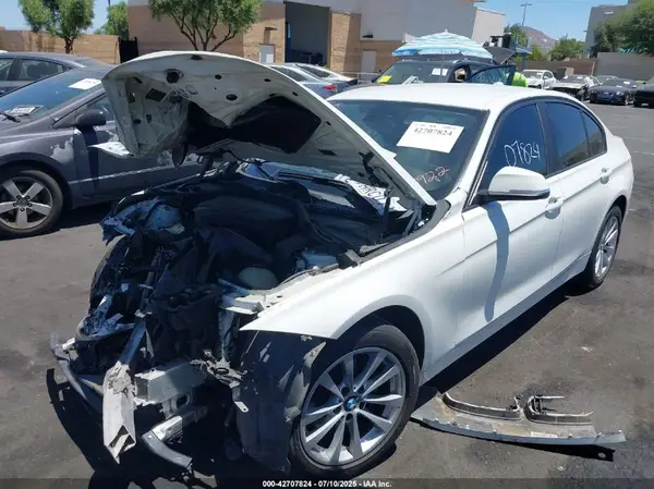 WBA8A9C51GK618922 2016 BMW 3ER - Image 2