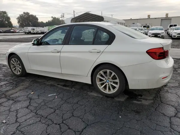 WBA8A9C51GK619231 2016 BMW 3ER - Image 2