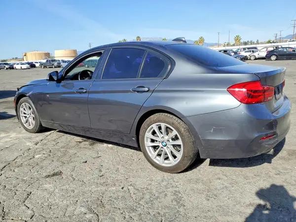 WBA8A9C51HK620283 2017 BMW 3ER - Image 2