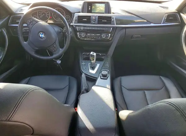 WBA8A9C51JAH12802 2018 BMW 3ER - Image 8