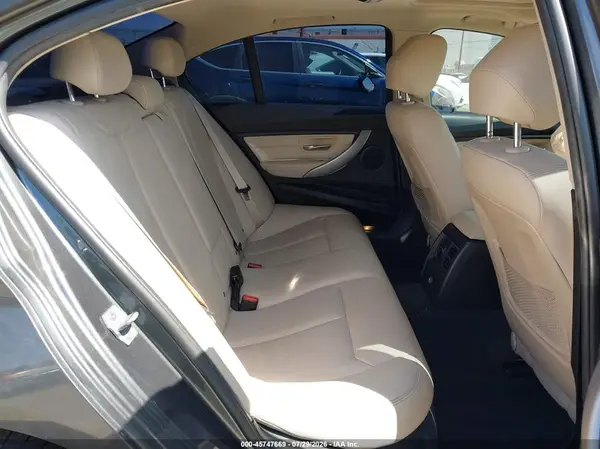 WBA8A9C51JAH12833 2018 BMW 3ER - Image 8