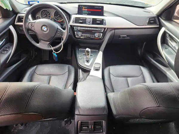 WBA8A9C51JK622766 2018 BMW 3ER - Image 8