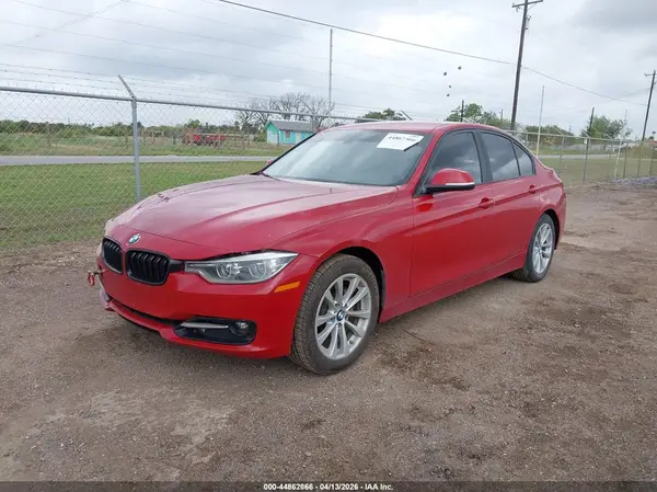 WBA8A9C51JK623433 2018 BMW 3ER - Image 2