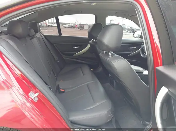 WBA8A9C51JK623433 2018 BMW 3ER - Image 8