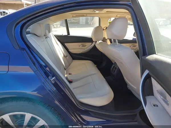 WBA8A9C52GK616094 2016 BMW 3ER - Image 8