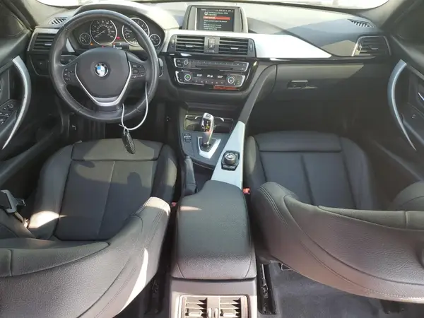 WBA8A9C52JAD26891 2018 BMW 3ER - Image 8