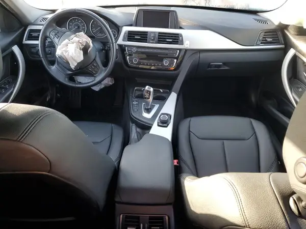 WBA8A9C52JAH12422 2018 BMW 3ER - Image 8