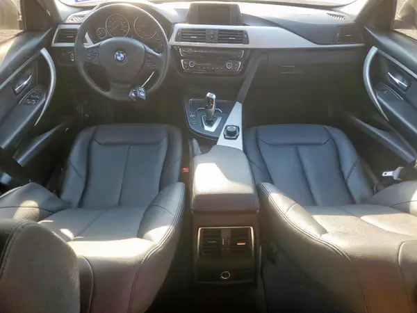 WBA8A9C52JAH12453 2018 BMW 3ER - Image 8