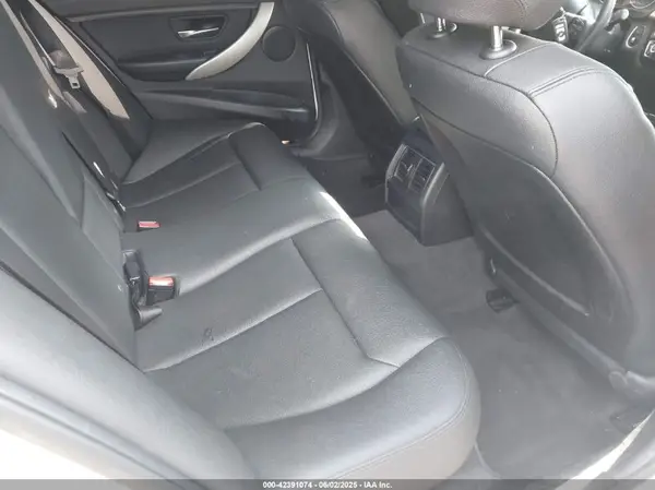 WBA8A9C52JAH14297 2018 BMW 3ER - Image 8