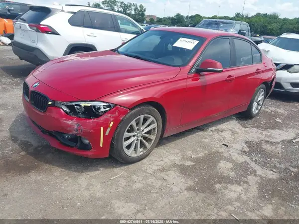 WBA8A9C52JAH14591 2018 BMW 3ER - Image 2
