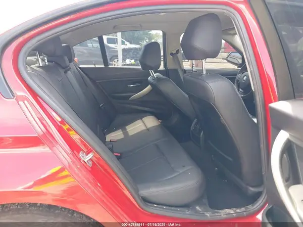 WBA8A9C52JAH14591 2018 BMW 3ER - Image 8