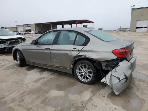WBA8A9C53GK615715 2016 BMW 3ER - Image 2