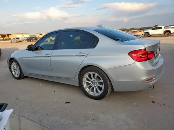 WBA8A9C53GK616976 2016 BMW 3ER - Image 2