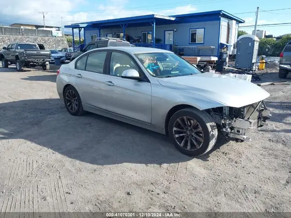 WBA8A9C53HK620494 2017 BMW 3ER - Image 1