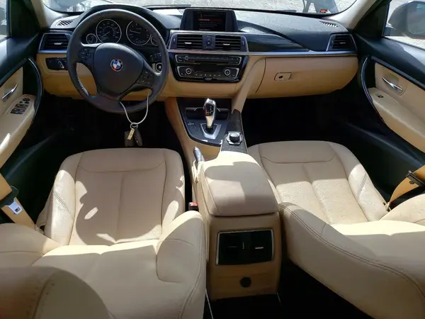 WBA8A9C53JAH13188 2018 BMW 3ER - Image 8