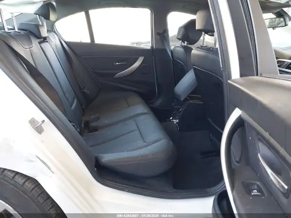 WBA8A9C53JAH13479 2018 BMW 3ER - Image 8
