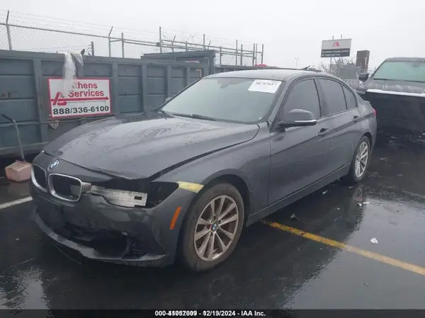 WBA8A9C53JK623143 2018 BMW 3ER - Image 2