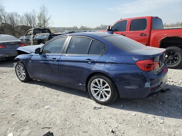 WBA8A9C53JK623336 2018 BMW 3ER - Image 2