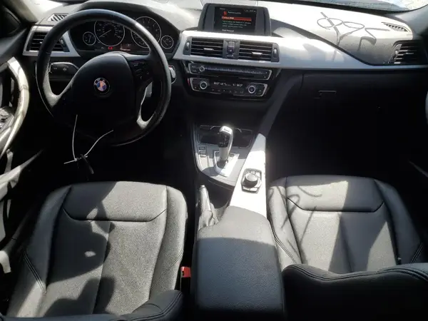 WBA8A9C53JK623336 2018 BMW 3ER - Image 8