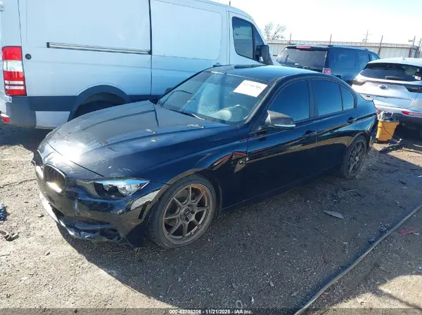 WBA8A9C54GK619000 2016 BMW 3ER - Image 2