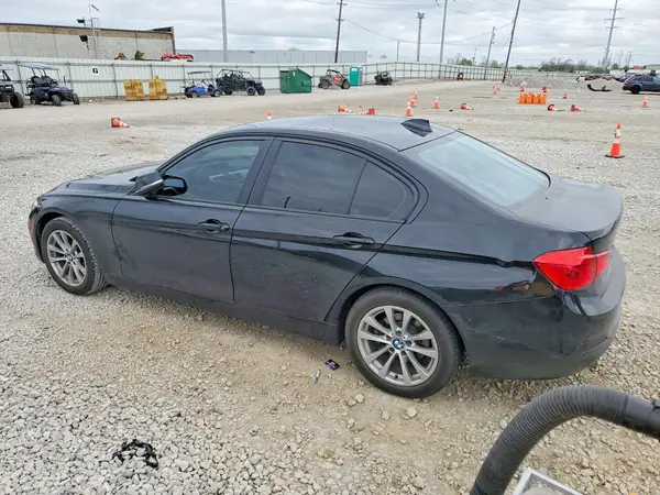 WBA8A9C54HK620178 2017 BMW 3ER - Image 2